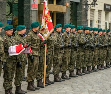 Министр Ананд встретилась с латвийским коллегой в Риге
