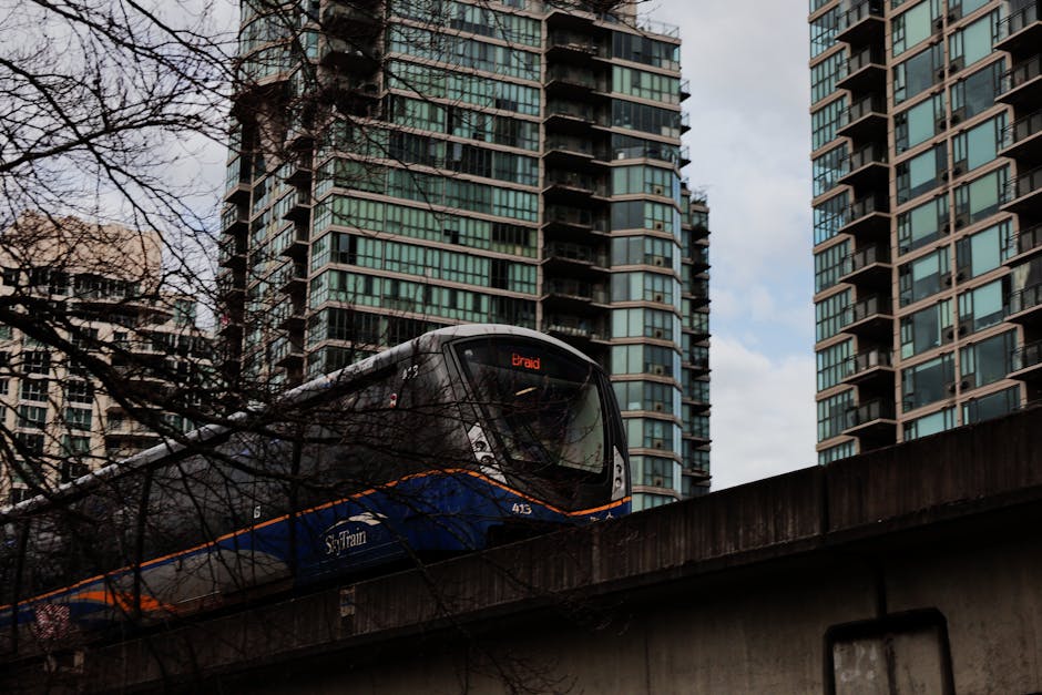 В Суррее и Лэнгли строятся новые станции наземного метро SkyTrain