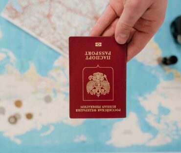 Канада упростила визовые требования для граждан Индонезии и Малайзии
