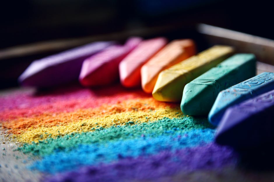 Министр образования и партнёры поддержали Pride и 2SLGBTQIA+ в школах